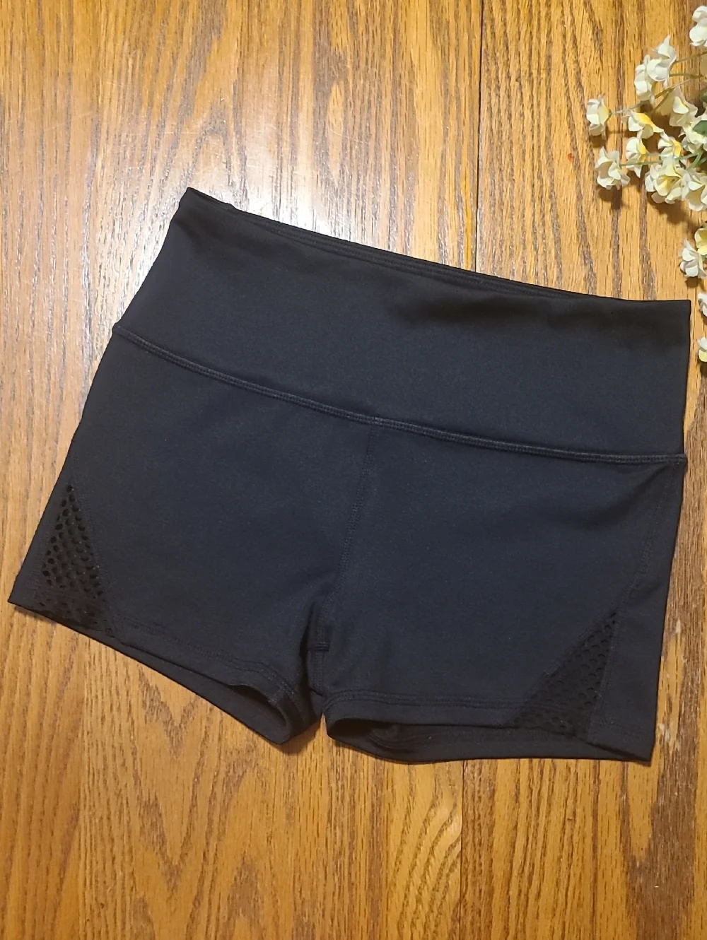 Zella Black High-Rise Bike Shorts with Mesh Panels - Girl's Medium